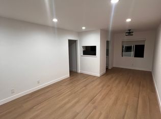 938 15th St #A, Santa Monica, CA 90403