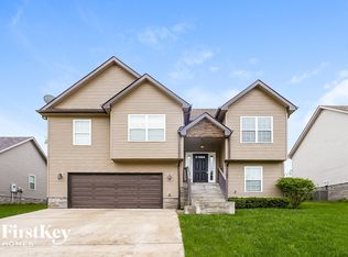 426 Leslie Wood Dr, Clarksville, TN 37040