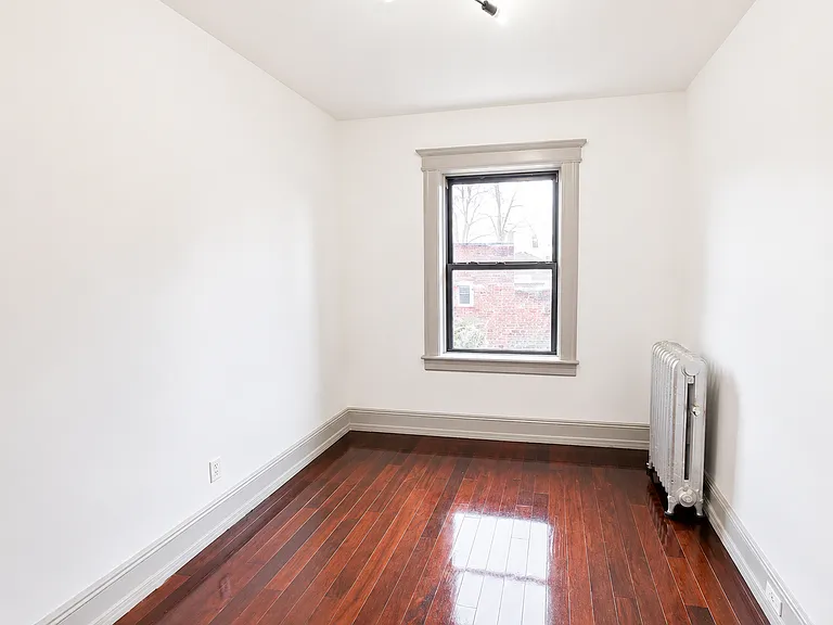 66 N Grove St #4C — Photo 4