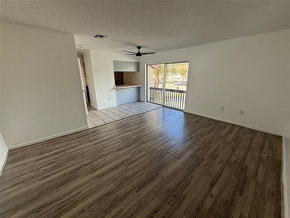 2nd image of 2636 HIDDEN LAKE DRIVE N #H