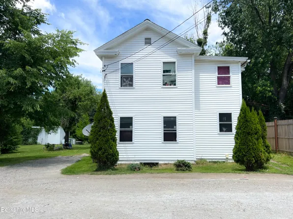 12 Leidhold Pl, Pittsfield, MA 01201
