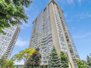 55 Skymark Dr #2704, Toronto, ON M2H 3N4