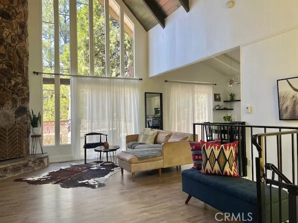 301 Annandale Dr, Lake Arrowhead, CA 92352