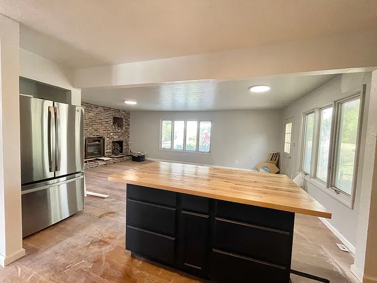 1604 S Kenwood St — Photo 2
