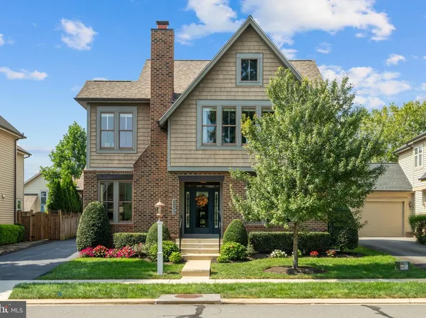 23313 April Mist Pl, Ashburn, VA 20148