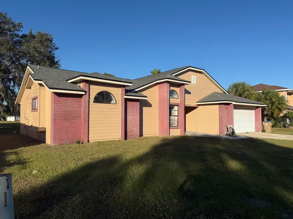 225 Burning Tree Dr, Kissimmee, FL 34743