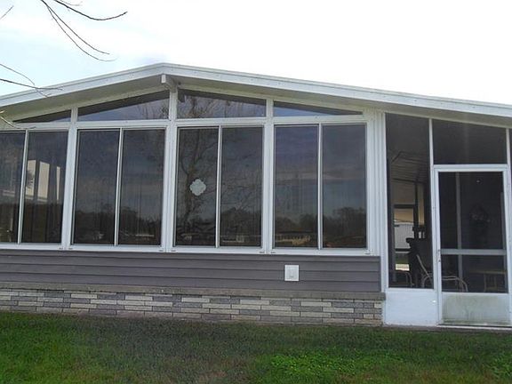 2nd image of 2055 Floral Ave Lot 63