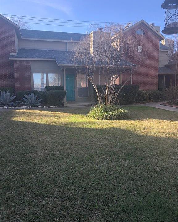 1st image of 1412 Meadowood Village Dr