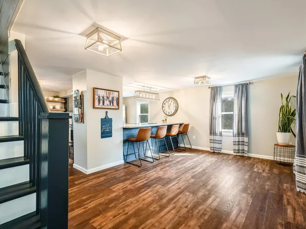 301 N Oak Ln, Waynesboro, VA 22980