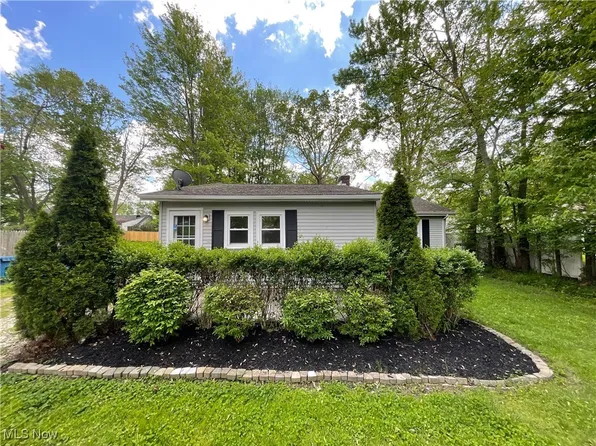 7358 Shamrock Dr, Mentor On The Lake, OH 44060