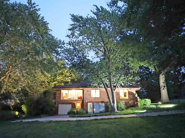 920 N Woodland Dr #LL2 — Photo 23