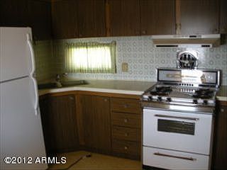 5th image of 5648 N Begonia St