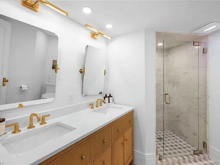 4041 Gulf Shore Blvd N #109 — Photo 18