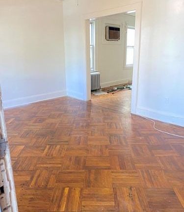 4th image of 39 Norwood Ave