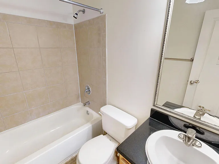 Gayton Pointe Townhomes — Photo 45
