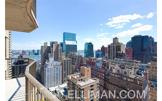 Sold by Douglas Elliman | media 2