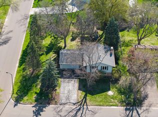 5870 Daniel Ct, Shoreview, MN 55126