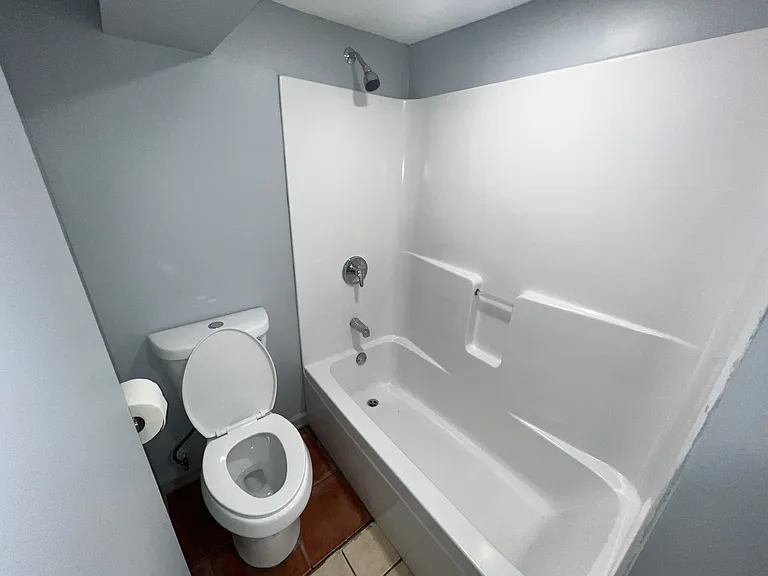 2701 E 75th Pl #BASEMENT — Photo 9