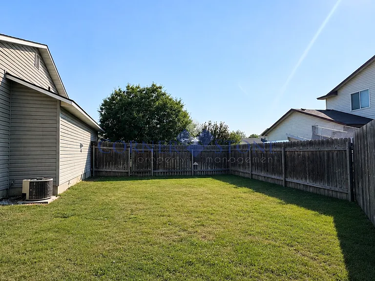 3815 E Greensprings Ct — Photo 22