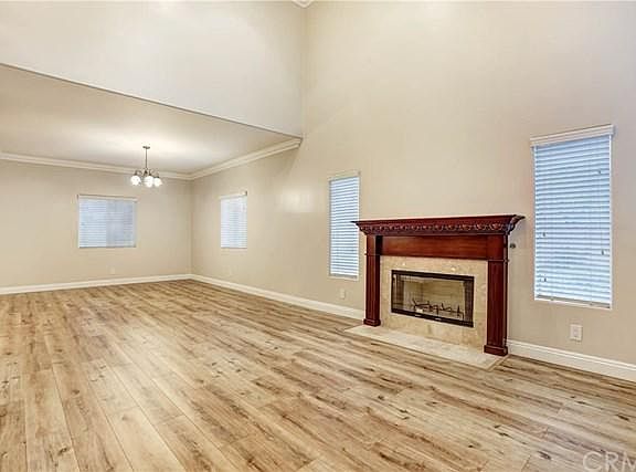 4th image of 13245 Catalpa St