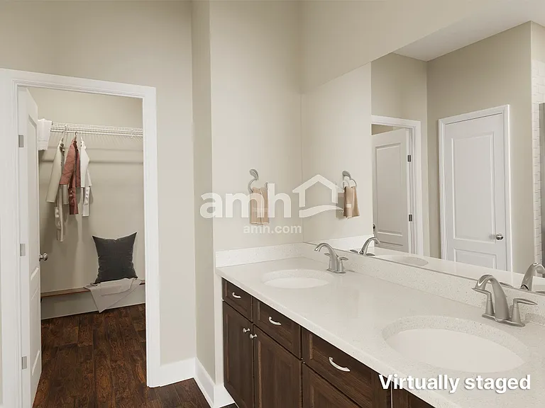 5233 Blue Mountain Dr — Photo 19