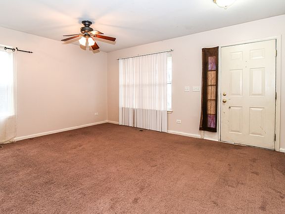 2nd image of 21466 Carlton St