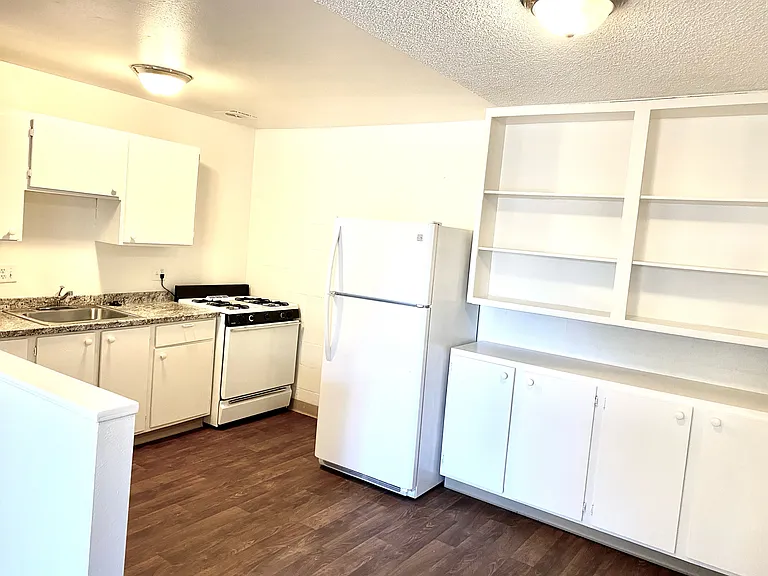 Hayden Square Apartments — Photo 19