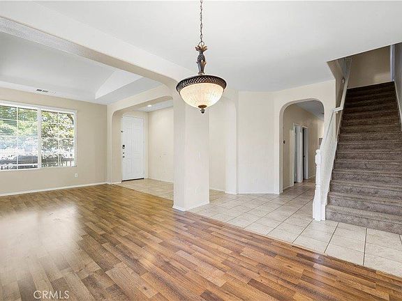 2nd image of 44022 Raven Ln