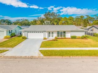 2407 Forecastle Dr, Palm Harbor, FL 34685