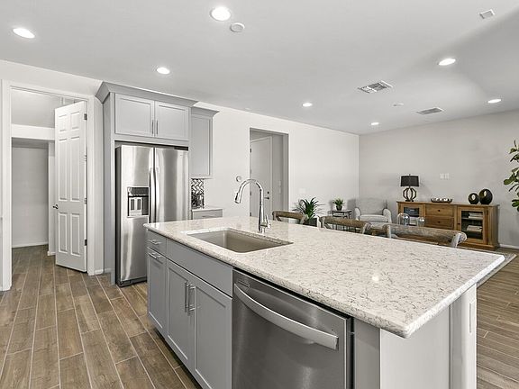 Kitchen - Alt View