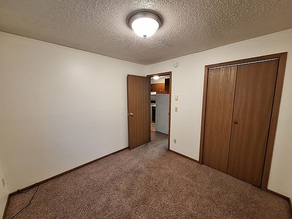4th image of 1133 S Landeco Ln #114