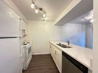 Summit View, Seattle, WA 98102