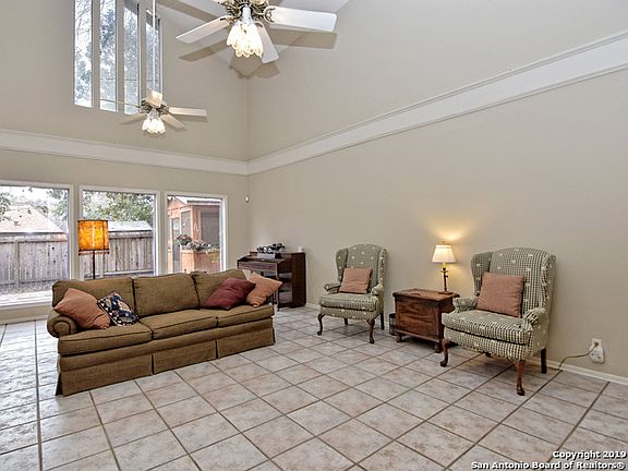 4th image of 13007 Chateau Forest Ln