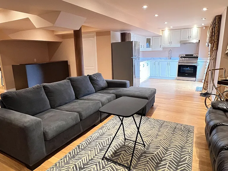 44 Ann Louise Cres #BASEMENT — Photo 17