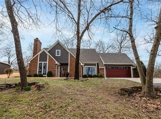 15411 Evans Rd, Basehor, KS 66007