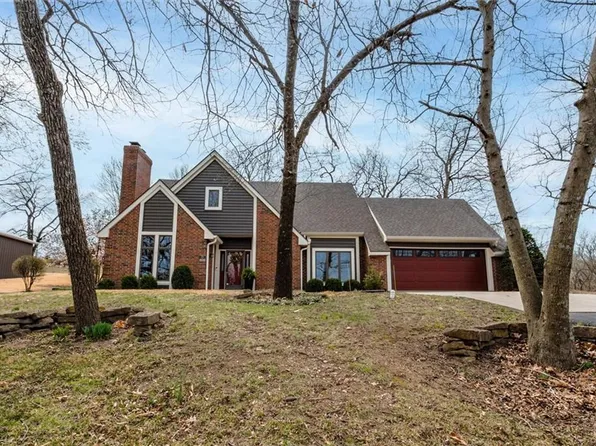 15411 Evans Rd, Basehor, KS 66007