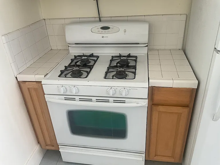 1412 W Jefferson Blvd — Photo 13