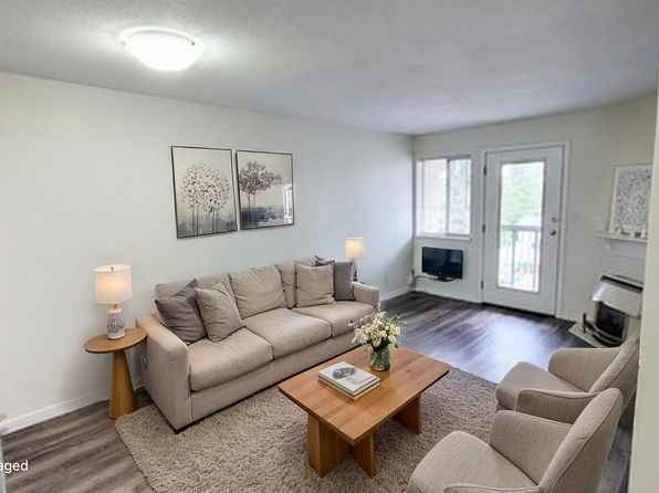 2 bedroom rental in Abbotsford — photo 5
