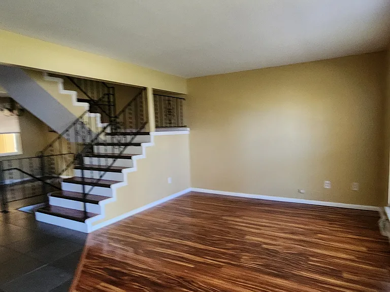 188 Paris Cir — Photo 2