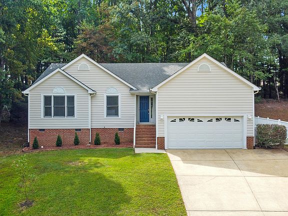 2nd image of 110 Penchant Ct