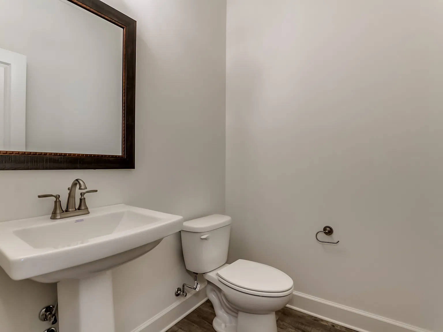 6 bed, 6.5 bath, 3072 sqft, $5,400 — Photo 4