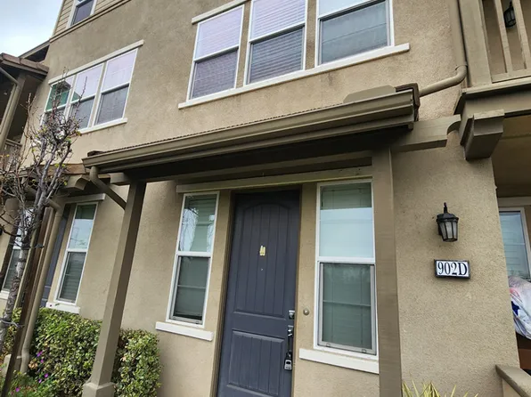 902 N Botanica Ln Unit D, Azusa, CA 91702