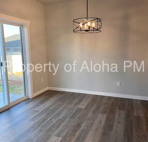 1797 S Grayling Ave — Photo 9
