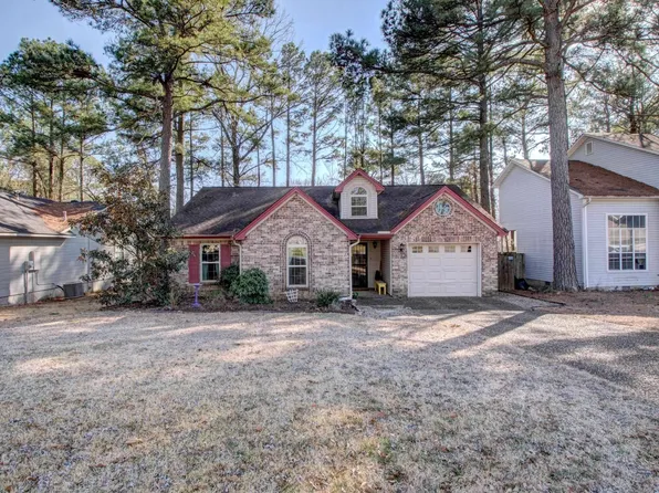 11 Connolly Ct, Little Rock, AR 72210