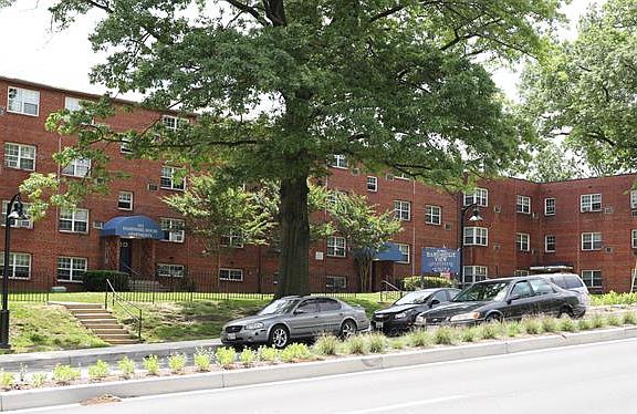 2nd image of 951-957 E West Hwy #36-955