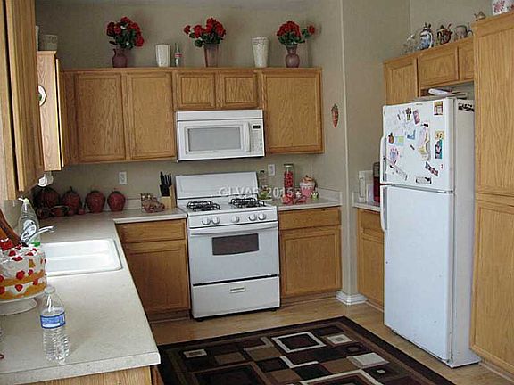 4th image of 7647 Hampton Park Ln
