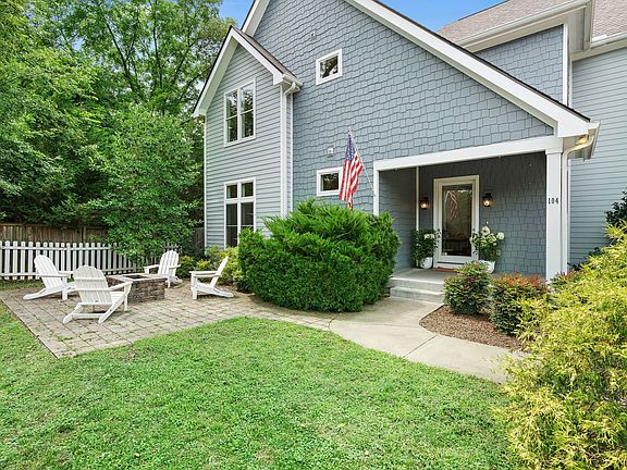 3rd image of 104 Woodmont Cir