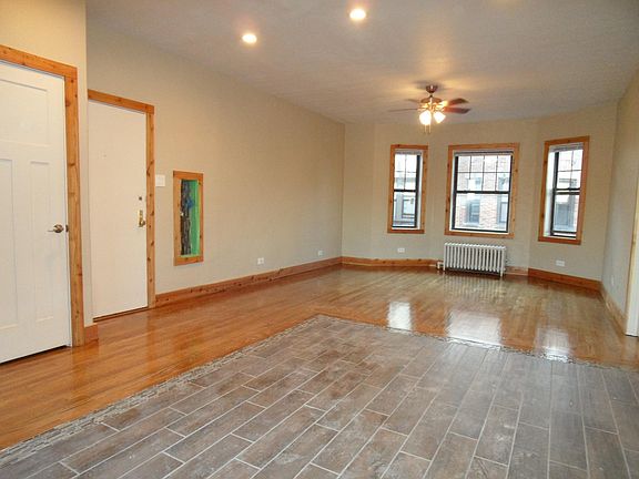 2nd image of 1521 W Farwell Ave APT 3