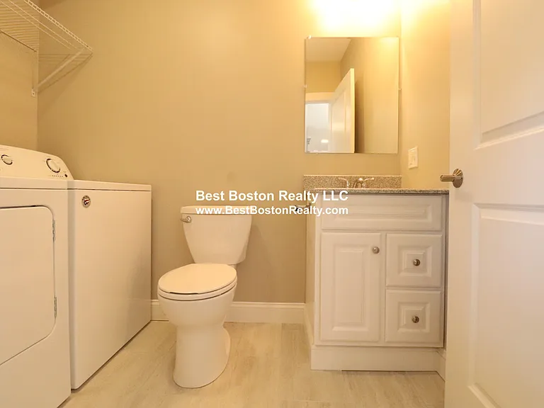 317 Main St #3 — Photo 20
