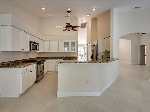 Plenty of Cabinet and Counter Space